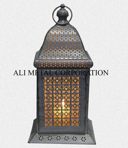STYLISH MOROCCAN LANTERN