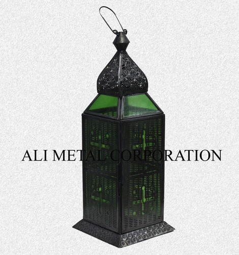 MOROCCAN GLASS LANTERN