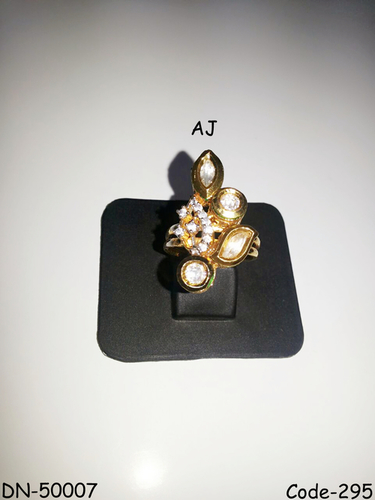 American Diamond Ring with Kundan