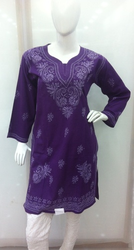 Chikan kurti