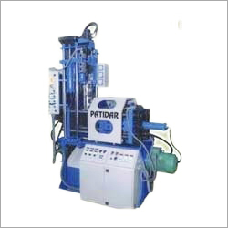 Vertical Screw Type Injection Moulding Machine