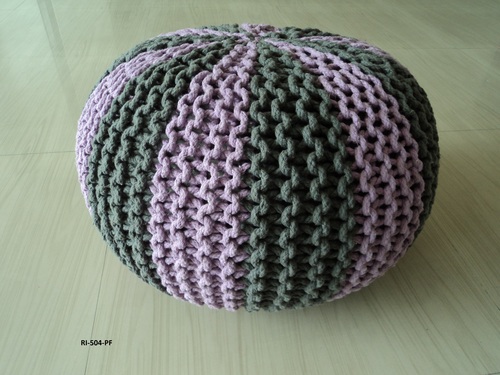 Knitted Pouf