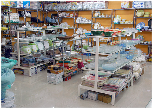 Crockery Display Table