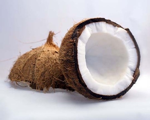 Brown Coconut - Tamper-Proof Packaging, Brown Shell, White Flesh | Diabetes Prevention, Immunity Boost, Heart Health, Versatile Uses