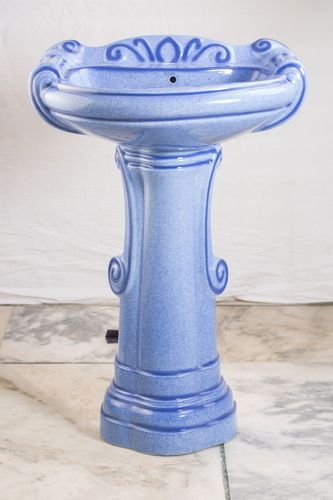 Rustic Pedestal Wash Basin