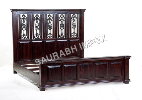 Jali Range Wooden Bed
