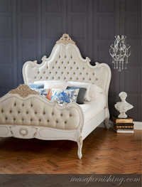 Button Upholstered Bed 