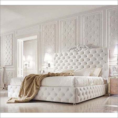 Crown Tufted Bed