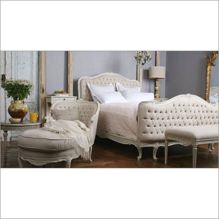 Provincial Charm Tufted Bed
