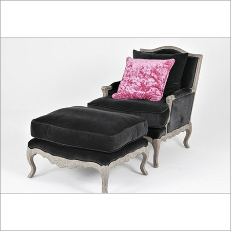 Magnifique Chair & Ottoman