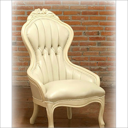 Queen's High Back Wooden Chair