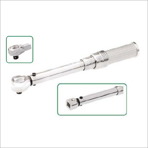 Ratcheting head torque wrenches