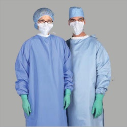 Surgeon Gown - SMS Material, XS-XXXL, Light Blue | Comfortable Fit, Lightweight, Reliable, Sterile, Durable, High Fluid Resistance