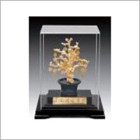 God Gold Statue God Gold Statue