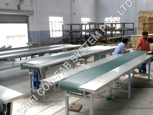 Conveyor With Working Table