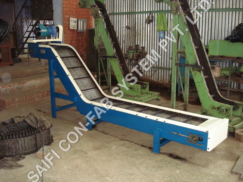 Scraper Conveyor By SAIFI CON-FAB SYSTEM PVT. LTD.
