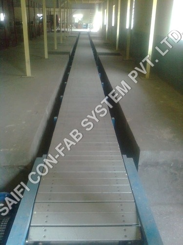 Slat Chain Conveyors By SAIFI CON-FAB SYSTEM PVT. LTD.
