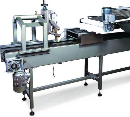 Moulder with Autopanning