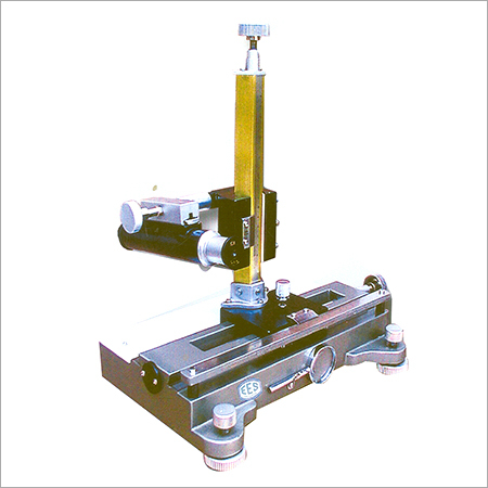 Two Dimensional Travelling Microscope