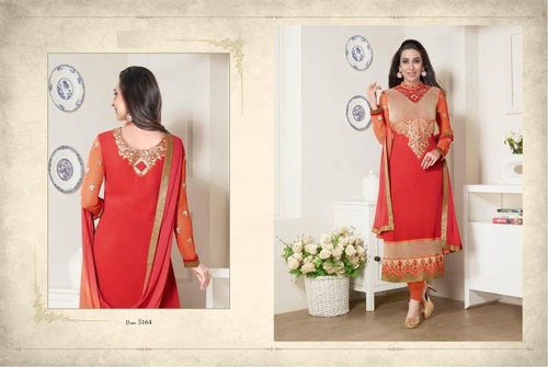 Latest Karishma Kapoor Salwar Kameez
