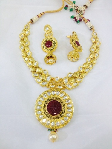 Kundan Necklace Set