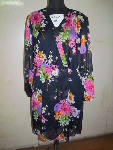 Ladies Wear - Chiffon Medium Black, Wrap Closure | Stylish Design, Soft Fabric, Floral Print, Comfortable Fit, Elegant Look, Versatile Style, Knee-Length, Long Sleeve