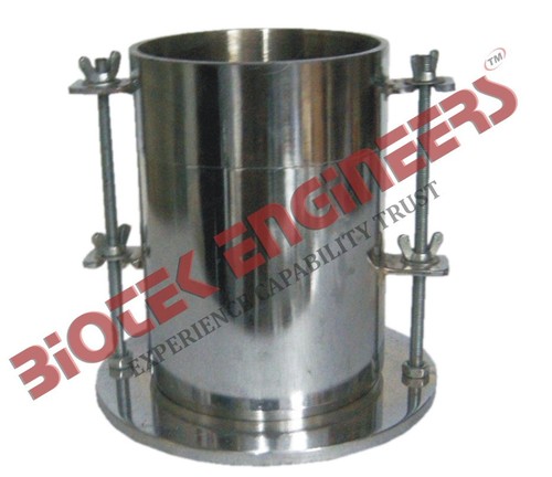 C.B.R. mould with base plates