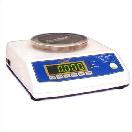 Weighing Jewelery Scales