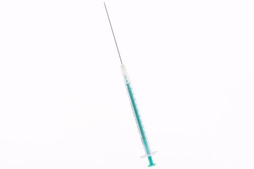 Disposable needles with Luer tip