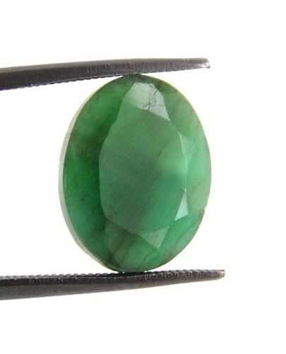 5.88 Ct Precious Emerald Panna Stone In India