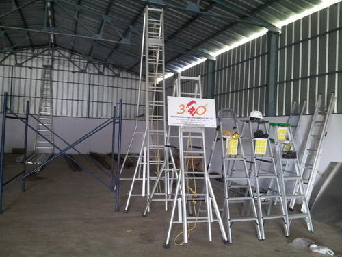 ALUMINIUM LADDERS