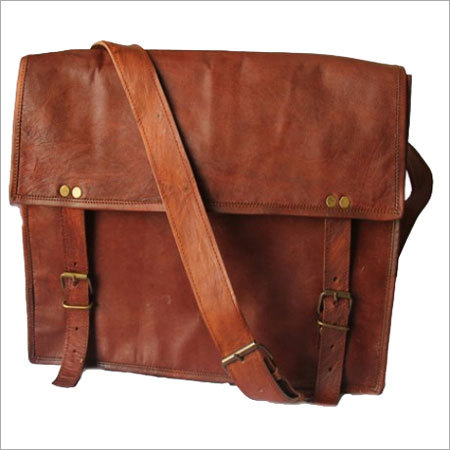 Simple Leather Messenger