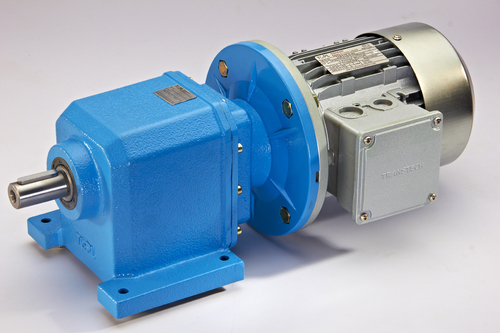 HELICAL GEARED MOTOR