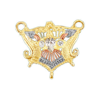 THREE DIAMOND DESIGN PENDENT