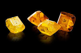 HPHT synthetic diamond