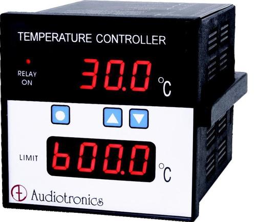 Universal Temperature Controller Model 6615