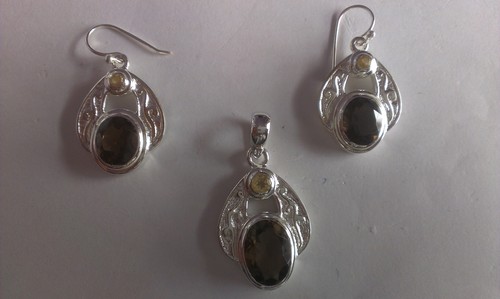 Silver Pendant Set with Smoky Stone