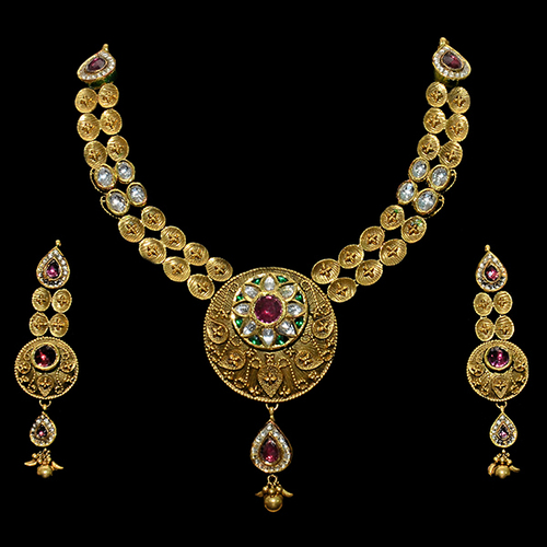 Traditional Gold Necklace Set