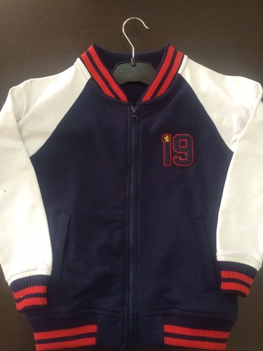 KIDS WEAR