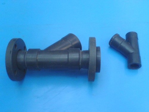 PP Y TYPE STRAINER FLANGE END