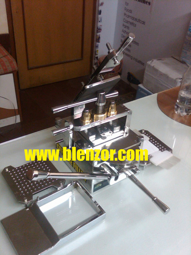 Manual Capsule Filling Machine