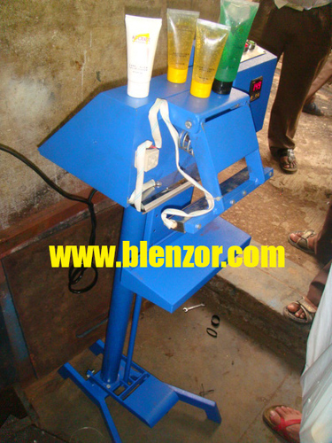 Manual Tube Filling Machine