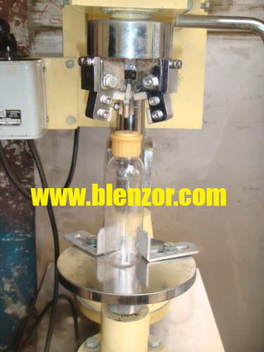 Screw Capper Machine