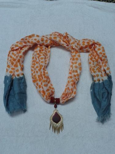 Neckless in Stole