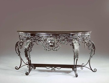 Corner Table