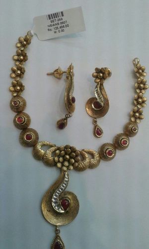 Gold Necklace Set