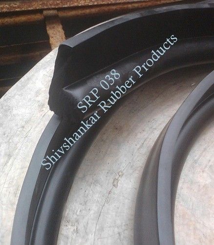 SOLID 'P' SHAPE RUBBER PROFILE