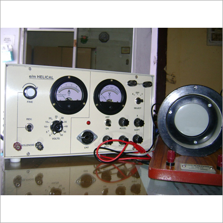 E/M by Helical Method Experiment Apparatus