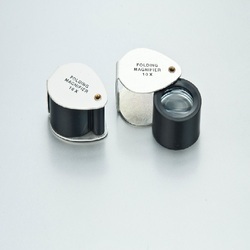 Hand held magnifiers