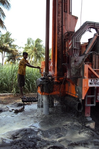 Fully Automated Borewell Machine